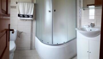 Фото номера Трехместный номер Гостевой дом Casa Sandina г. Вама 8