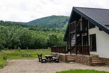 Фото номера Дом с 8 спальнями Гостевой дом Pensiunea ARC Bucovina г. Вама 63